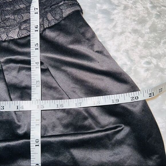 Bcbgmaxazria stunning lace/ Sequins Asymmetrical dress with pockets - Picture 13 of 15